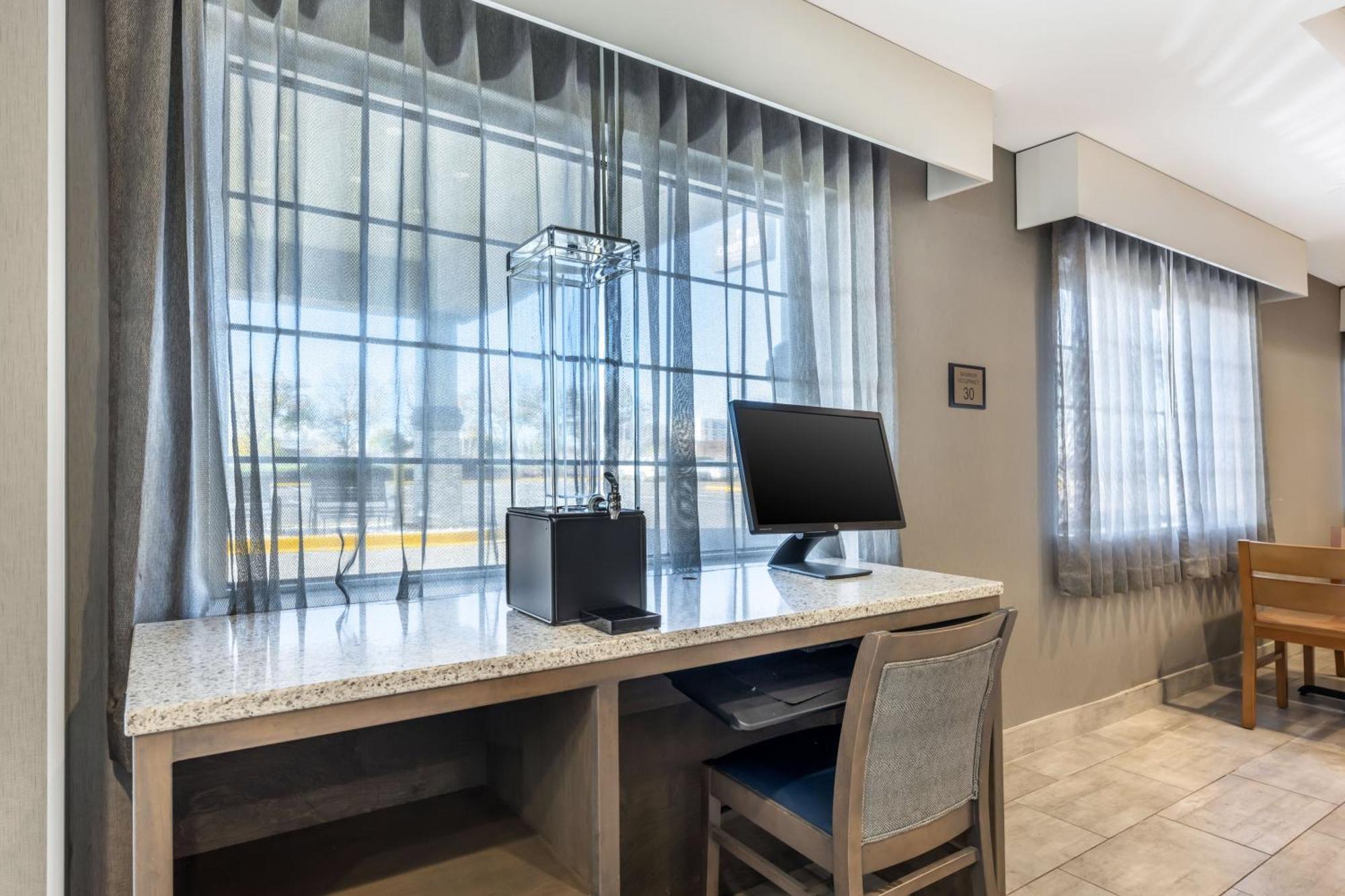 Country Inn & Suites By Radisson Bolingbrook, I-55 Eksteriør bilde