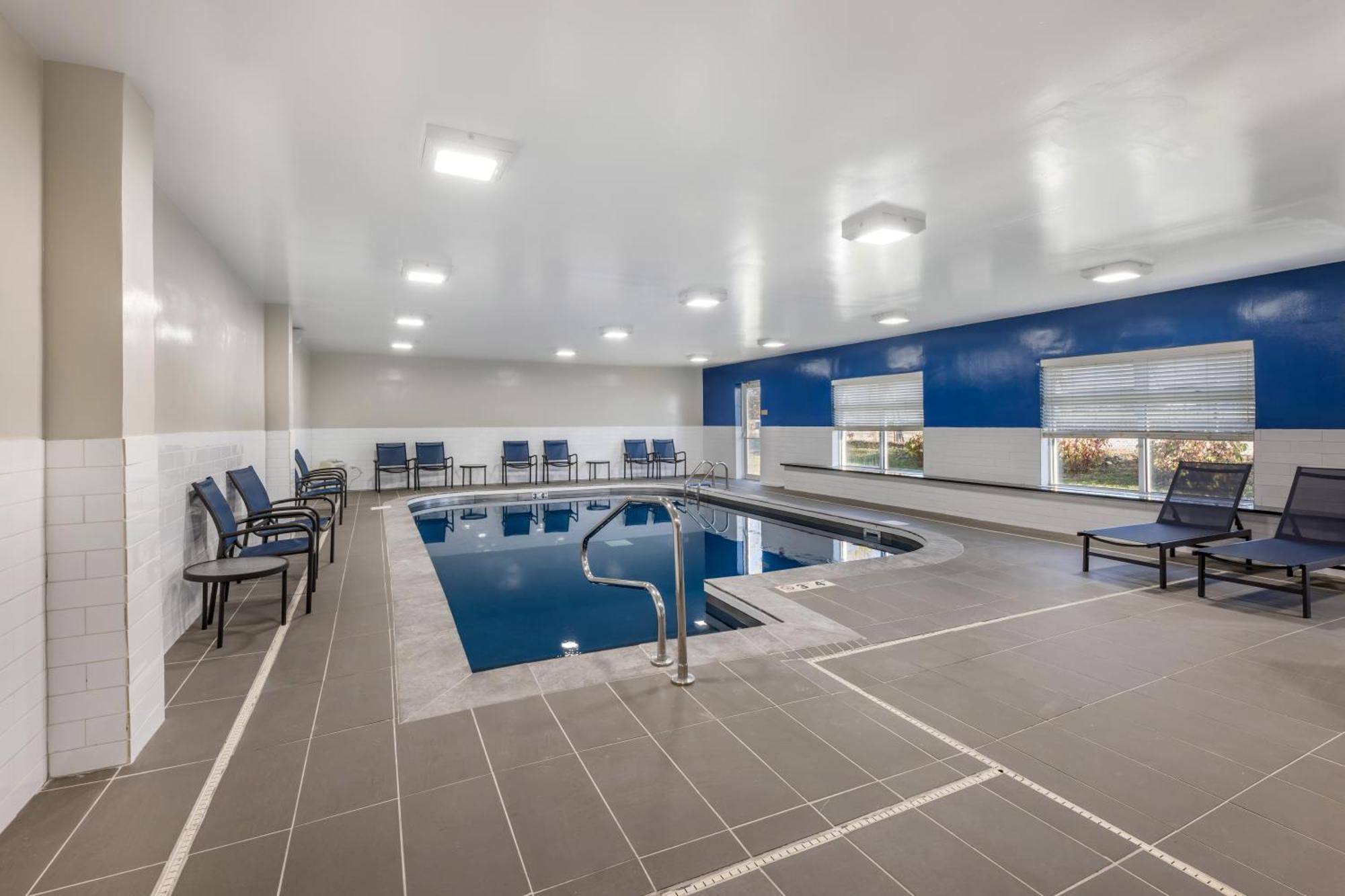 Country Inn & Suites By Radisson Bolingbrook, I-55 Eksteriør bilde